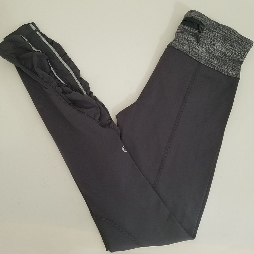Lululemon side frills  high rise leggings 4 Gray